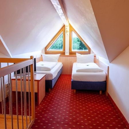 Landgasthof 'Zur Quelle' Wächtersbach Екстериор снимка