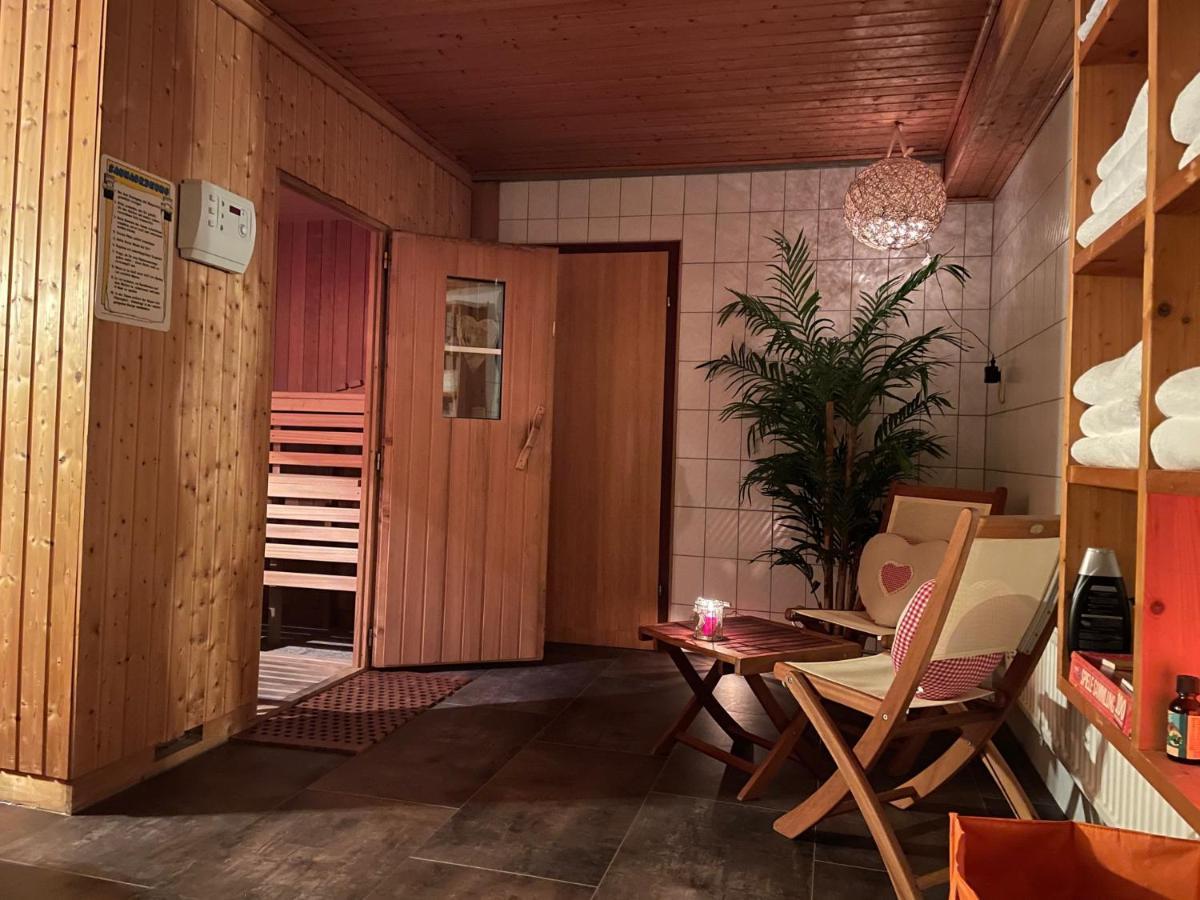 Landgasthof 'Zur Quelle' Wächtersbach Екстериор снимка